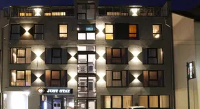 JustStay Solingen Hotel & Apartments - Image 5