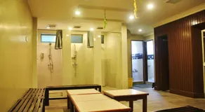 Prince Hotel - Image 4