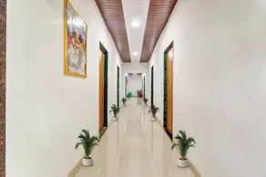 OYO Flagship Malhar Lodging & Boarding - Image 3