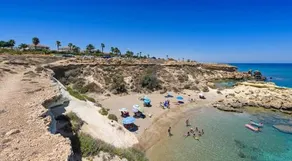 Lydias Beach House - Image 1
