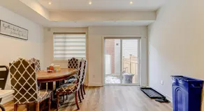 Downsview Park Luxury Townhome near Yorkdale Transit - Image 4
