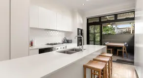 Glebe Retreat with Parking & Outdoor Dining - Image 2