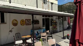 Antoni Guest House & Café - Image 4