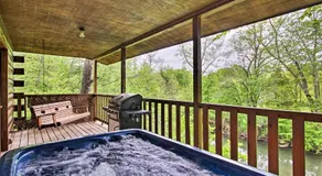 River Rush Cozy Riverfront Cabin à Pigeon Forge - Image 4