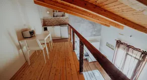 Stone house - Image 4