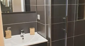 Le 211,ski et randonnée, WIFI, lave linge , ascenceur,parking gratuit - Image 2