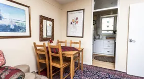 chez Guinevere - Image 3