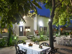 Nuriel Fruit & Guest House - Image 3