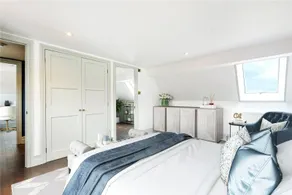 Higginson House - Image 4