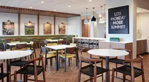 Fairfield Inn & Suites Spartanburg Downtown - Image 4