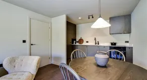 Luxury 2 bed canal side apartment near Kings Langley station & Warner Brother Studios - Image 3