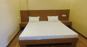 Adityanath Guest House - Image 3