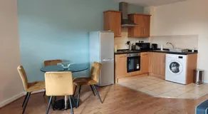 Modern 1-Bed Flat in Wigan - Image 4