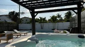 Jungle Cottage with luxury pool, hot tub and more! - Image 2