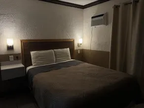 Hotel Suiza - Image 2