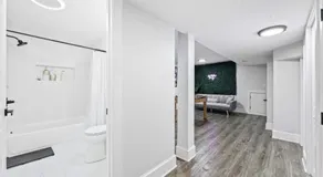 Chic 3BR-4BD-3Bath Oasis with Backyard Near NYC - Image 5