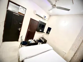 Swaran hotel - Image 5