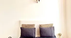 Iso Roobertinkatu A - Picturesque Area in Helsinki Center Apartment - Image 2