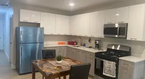Stylish Room 8Mins to Newark Airport - Image 3