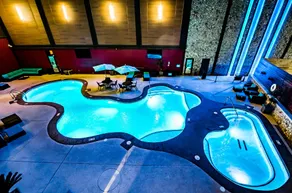 Cherokee Casino Hotel Roland - Image 2