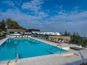 Villa in Italy with Infinity Pool & Spa - Image 3