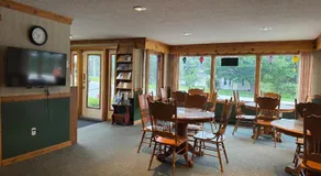 New Age Inn - Voyageur Motel - Image 3