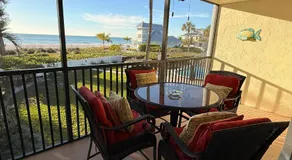 Sunset Beach 101 Beach Front Unit - Image 4