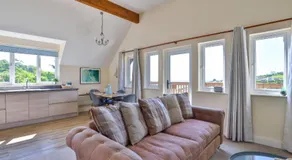 Seascape Cottage - Image 2