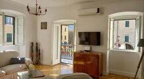 Old Town Sea Gate Apartment - Image 2