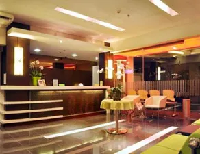 BAMBOO INN HOTEL & CAFE - Image 3