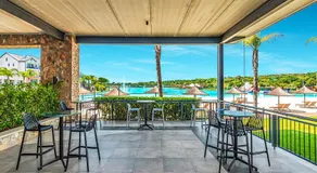 1523 The Blyde Crystal Clear 2 Bedroom Apartment - Image 3