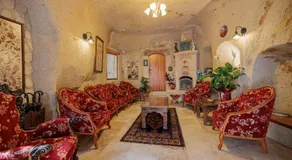 Canyon Cave Hotel - Image 4