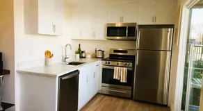 West LA Boutique Apartments Minutes from the Coast - Image 4