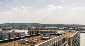 Spacious modern 1 bed Apartment. - Image 3