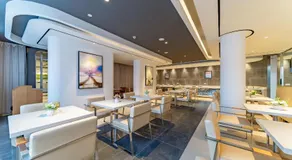 Maixinge Hotel - shuttle bus to Shanghai Pudong International Airport - Image 3