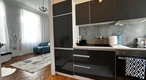 Pure of joy City Centre Apartment - Image 3