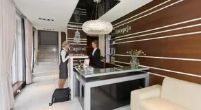 Hotel Capitol - Image 4