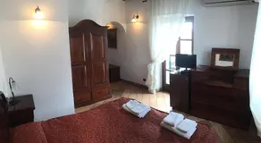 Il Portico - Image 2