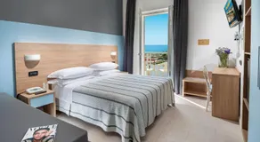 Hotel Astoria - Image 2