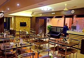Hotel Alankar - Image 3