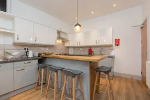 8 Samuel Street - Image 4