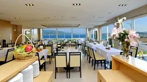Dendro beachfront Hotel - Image 3