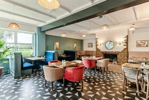 Dragonfly Hotel Peterborough - Image 2