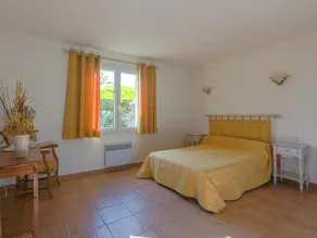 Maison à Bormes-les-Mimosas avec Piscine - Image 5