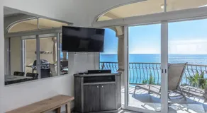 Sub- Penthouse Las Olas Surfers Paradise - Image 5