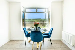 Beachfront bliss in Dymchurch - Image 2