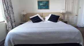 Seaview House - Image 2