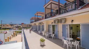 SunBliss Studios & Apartments - Image 4