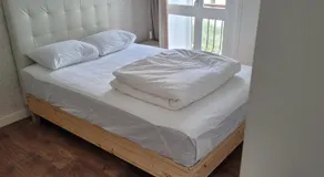 Comfy room near Metro and Airport - Image 5