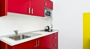 Budget Apartment - Image 3